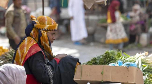 اليمنيون يقلصون عدد الوجبات بسبب الغلاء: تقشف إجباري
