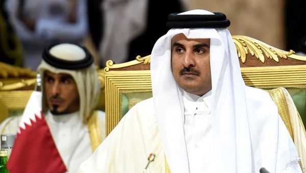 فرع من أسرة آل ثاني يتصدر المشهد.. بوادر انقلاب في قطر