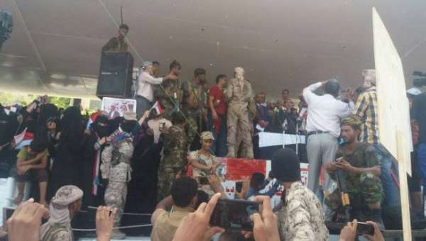 بيان إعلان عدن التاريخي يفوض عيدروس الزبيدي لتشكيل مجلس سياسي