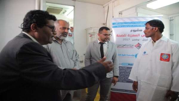 وكيل محافظ حضرموت لشؤون مديريات الوادي والصحراء يدشن مشروع المدارس المعززة للصحة