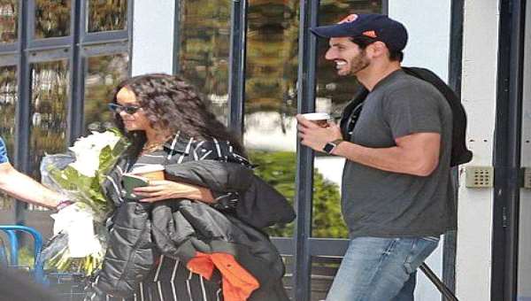 الكشف عن سبب زيادة وزن ريهانا وعلاقة الأمر بحبيبها السعودي!