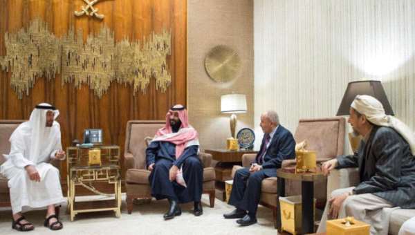 اليدومي يصف علي عبدالله صالح بالرئيس السابق ويترك صفه(المخلوع)