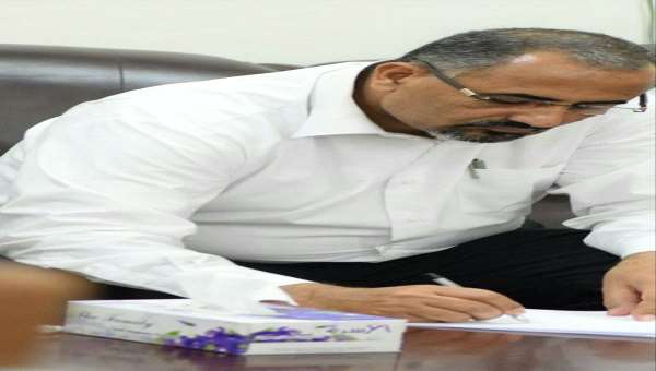 اللوء عيدروس الزبيدي / رئيس المجلس الانتقالي يبعث تعزية لاسرة الشهيد المناظل حُبيش