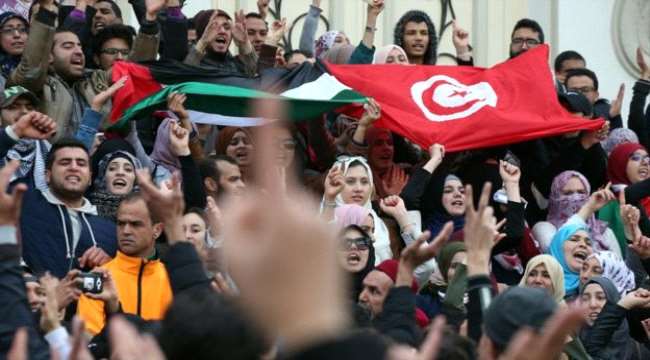 عرض الصحف البريطانية .. في الغارديان: "صندوق النقد الدولي خنق تونس"