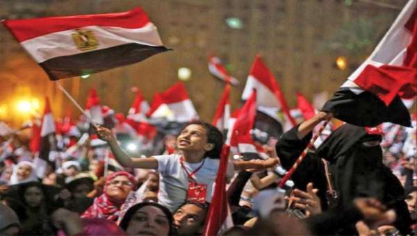 «نيويورك تايمز»: جماعة «الإخوان» تتهاوى بعد عزل قطر