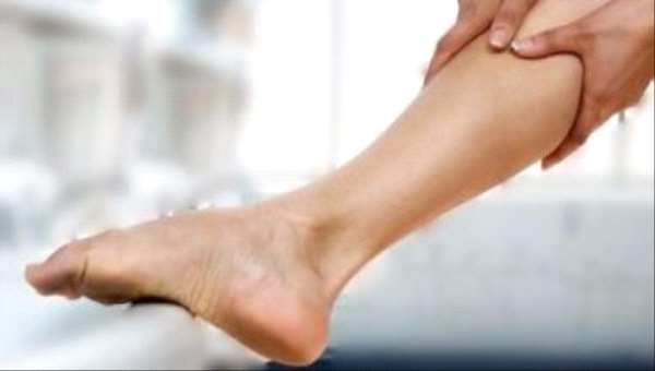 6 أسباب وراء الشعور بآلام الفخذ لدى النساء