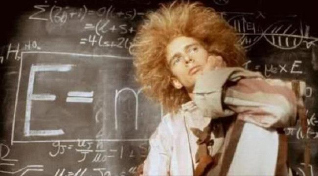 باحثون فرنسيون: أفلام السينما استغلت نظرية أينشتاين لتغطية ضعفها
