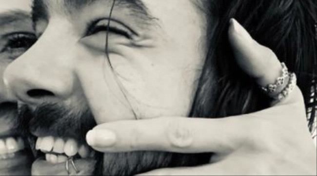 الفرق بينهم 16 سنة.. هيدى كلوم تعلن خطبتها من صديقها توم كوليتز