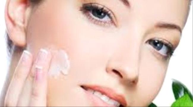 وصفات طبيعية بزيت النعناع لمقاومة قشرة الشعر وحب الشباب
