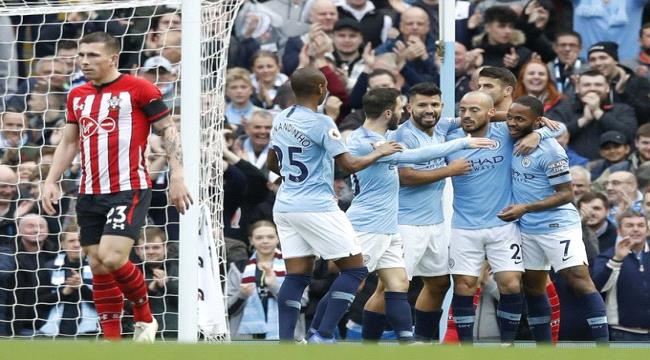 مانشستر سيتي ينفرد بصدارة الدوري الإنجليزي عقب سحقه ساوثهامتون بسداسية