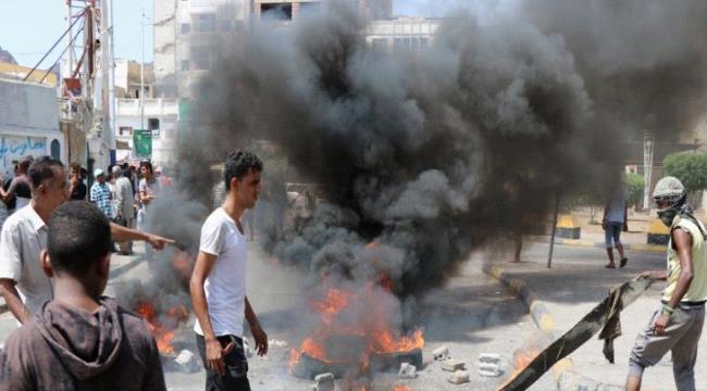 عدن ومدن جنوب اليمن تنتفض لليوم الثاني.. ودعوات لإصلاح الشرعية (فيديو)