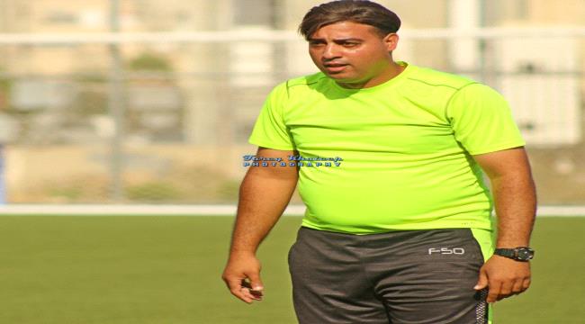 اليمني عادل السعيدي اول مدرب يخوض تجربة تدريب فريق كروي نسوي بالأردن 