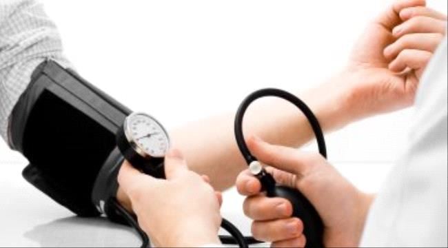 اعراض الضغط العالى منها الصداع والدوخة