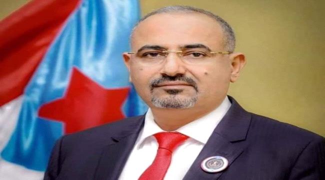 الرئيس القائد عيدروس الزُبيدي يهنئ القيادة الإماراتية بالعيد الوطني الـ48