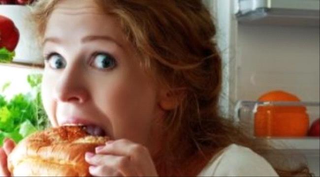 5 عادات سيئة تسبب انتفاخ البطن.. أهمها المشروبات الغازية والأكل قبل النوم