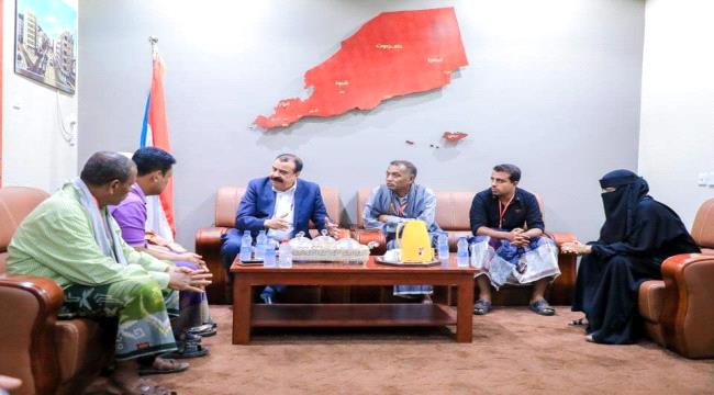 رئيس الجمعية الوطنية يلتقي بفريق من انتقالي #حضـرموت