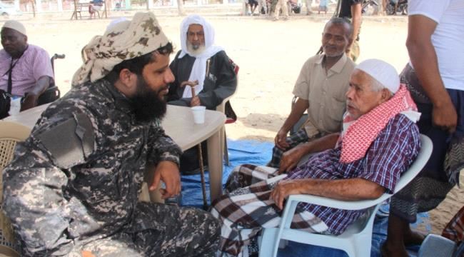 بن عفيف يشارك في رحلة ترفيهية لنزلاء دار رعاية المسنين بعدن