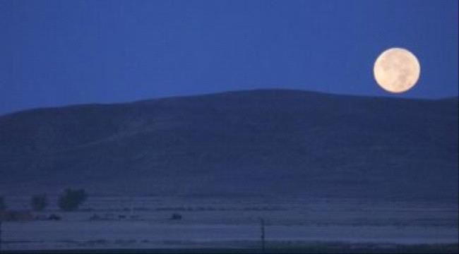 قمر أكتوبر يولد الليلة ويظهر فى السماء بنهاية الشهر