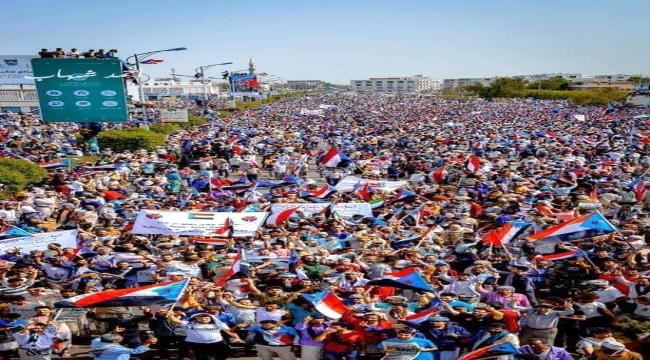 باحثة بريطانية : هادي خسر عاصمتيه والانتقالي لن يصغي له ويسعى لدولة الجنوب