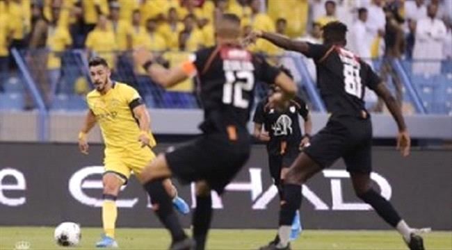 الدوري السعودي: التعادل السلبي يخيم على مواجهة النصر والشباب