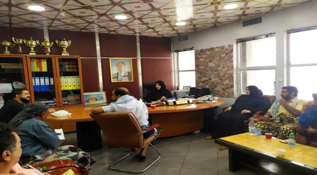 العراشة تعقد اجتماعا موسعا مع ملاك المحطات الخاصة