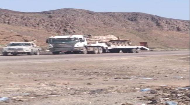 صحفي يمني : بينما قبائل مارب تواجه الحوثي..علي محسن يحرف البوصلة باتجاة الجنوب