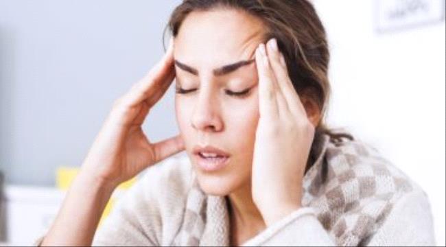 اسباب الصداع عديدة منها الجفاف و فقر الدم