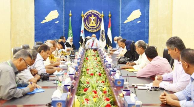 انتقالي عدن يناقش مستجدات الأوضاع المحلية وتداعيات الإجراءات الخاصة بمجابهة كورونا