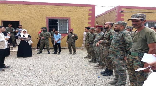 إدارة الدعم والاسناد الصحية تقوم بحملة توعوية لأفراد الحزام الأمني في عدن