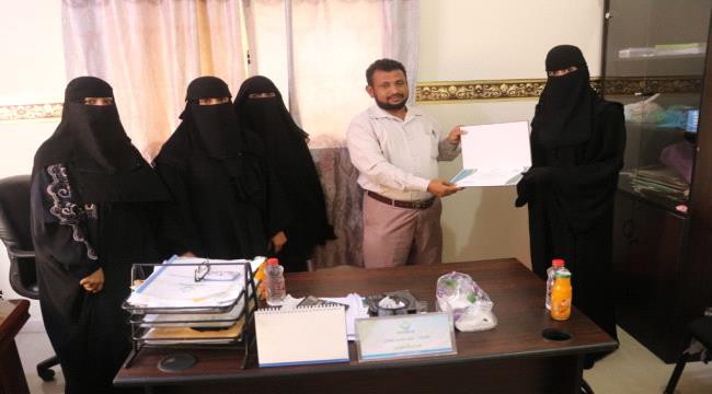 تكريم مبادرة " سواعد الخير " بأبين لقاء نجاحها في العمل الإنساني