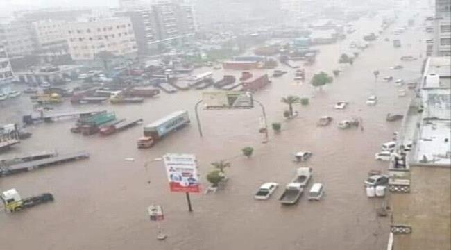 صحفي جنوبي : عودة الشرعية الى عدن كارثة اخرى لاتقل عن كارثة السيول الاخيرة