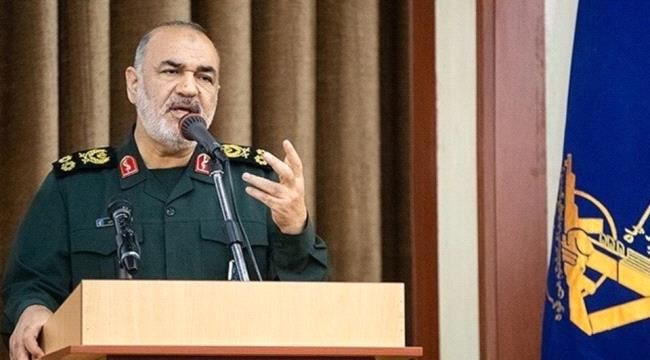 أميركا تهدد بإغراق سفن إيرانية .. وطهران تتوعد برد "ساحق"