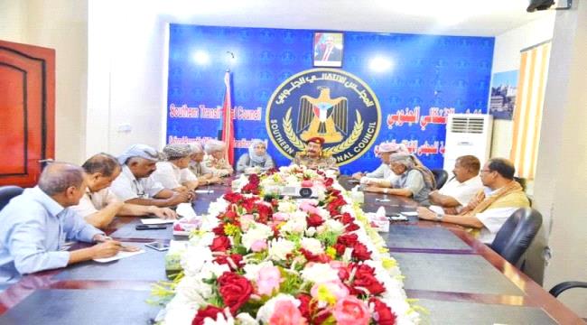 الانتقالي يستدعي وزراء الدفاع السابقين وأعضاء بالهيئة العسكرية الجنوبية