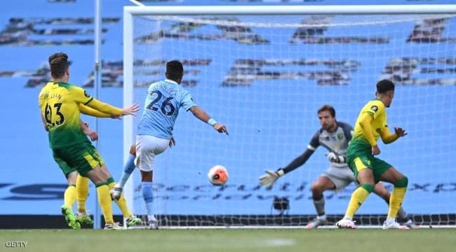 الدوري الإنجليزي يعود إلى "قانون الثلاثة"