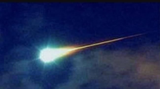 عاجل:فلكي يمني يكشف ماهو الشيء الذي اضاء سماء عدة محافظات يمنية