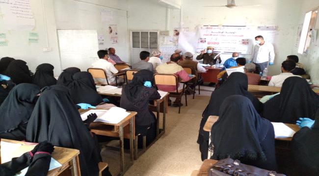 لحج : دورة تدريبية للمشرفين والعاملين في حملة التطعيم ضد شلل الأطفال بمديرية حالمين