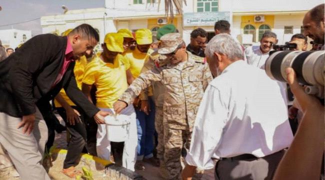 المحافظ البحسني يتفقد سير المبادرات التطوعية لجمعية رعاية طالب العلم بمناسبة اليوم العالمي للتطوع