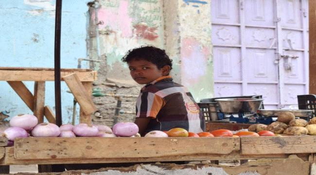 العرب اللندنية : الحكومة اليمنية تلتمس دعما خارجيا لوقف الكارثة الإنسانية