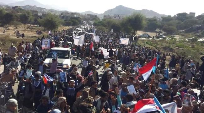 الضالع : مسيرة الإنتصار للعدالة وسيادة القانون في الضالع تثبت رفض أبناءالضالع للبلطجية وتفوض الحزام الأمني بتأمينها  
