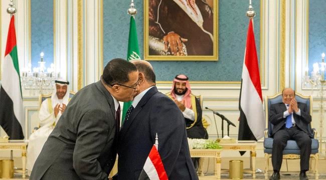 الانتقالي:اتفاق الرياض نص على تشكيل حكومة كفاءات ومناصفة والزبيدي أصدر  توجيها  بتنفيذ الاتفاق 