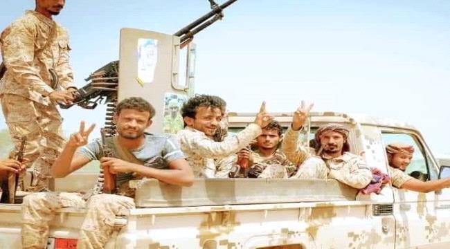 الحزام الأمني يستلم معسكر النصر من امن عدن 