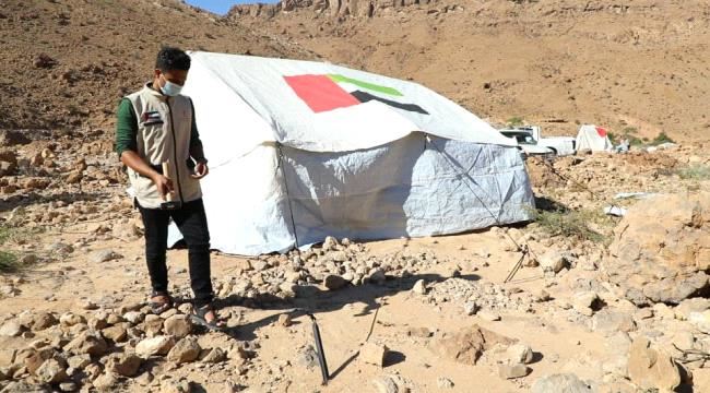 الهلال الاحمر الإماراتي يطلق حملة إنسانية للحد من تداعيات البرد في مختلف المناطق النائية بحضرموت