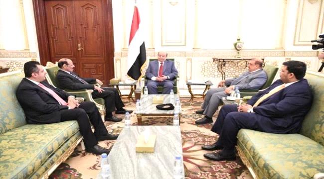 الأحمر يقدم للرئيس هادي تقريراً يعتبر فيه خسائر  الجيش في نهم والجوف انجاز للشرعية