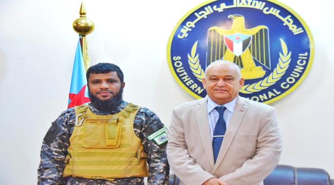 الدكتور الوالي يطّلع من العميد بن عفيف على جهود تأمين المنشآت بالعاصمة عدن