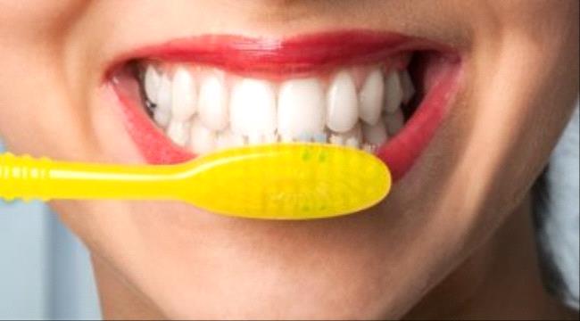أطعمة يُنصح بتناولها بعد خلع الأسنان