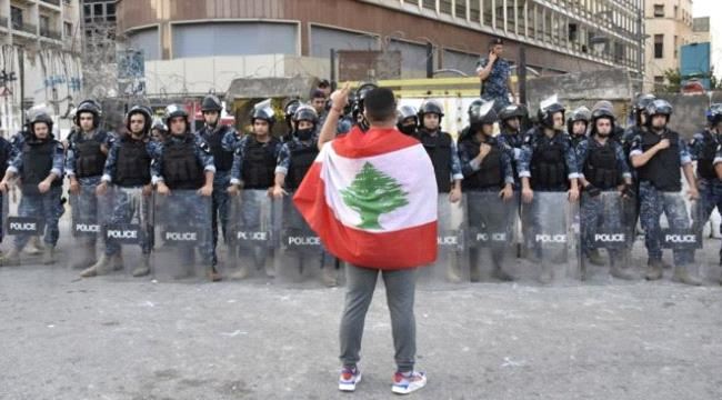 عرض الصحف البريطانية..الأزمة الاقتصادية تدخل لبنان في "دوامة الموت" و"تحول سياسي" في أمريكا عام 2045