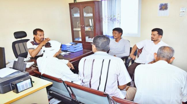 قيادة انتقالي غيل باوزير تبحث مع القائم بأعمال مدير الأمن  الاوضاع الامنية بالمديرية