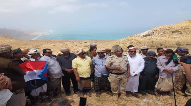 اللوء أول مشاء بحري  يدشن انشاء موقع عسكري استطلاعي بمنطقة راس مومي شرق سقطرى