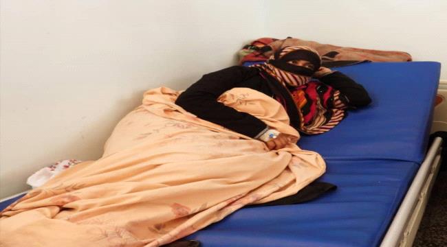 الضالع... استشهاد امرأة متأثرة بإصابتها في قصف لميليشيات الحوثي 