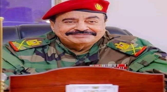 بن بريك يقوم بزيارة مفاجئة للبنك المركزي بعدن "تفاصيل"